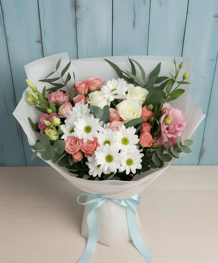 Букет цветов из: Розы, Лизиантусы и Хризантемы в Вуктыле