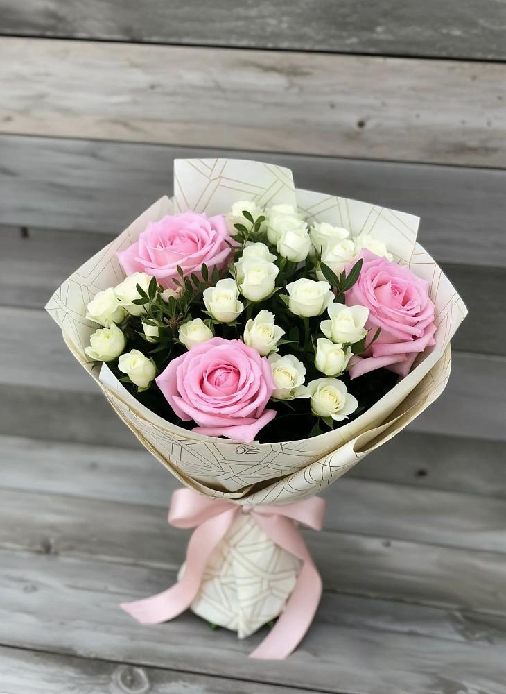 Букет цветов из: Розы в Вуктыле