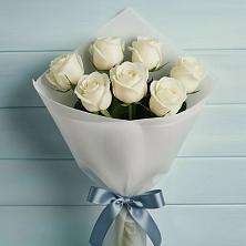 Букет 7 Белых роз Эдлесс Лав в Вуктыле