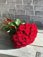 Красные розы Фридом в Вуктыле Букет Красные розы Фридом в Вуктыле