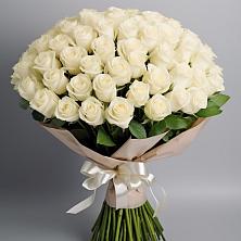 Букет 101 беля роза Белоснежка в Вуктыле