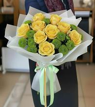 Букет цветов из:  Хризантемы и Розы в Вуктыле