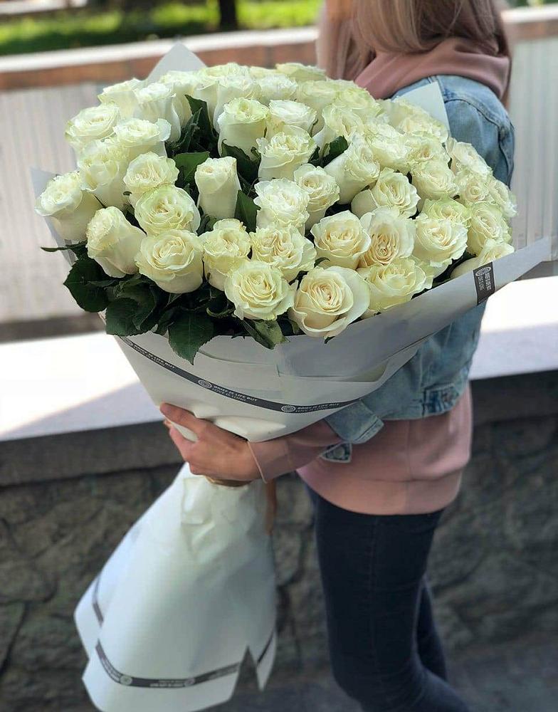 35 Белых роз в Вуктыле Букет 35 Белых роз в Вуктыле
