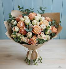 Букет цветов из:  Альстромерии и Розы в Вуктыле